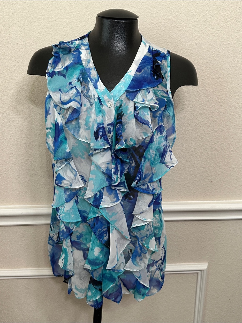 Ruffle front V-Neck Sleeveless Blouse